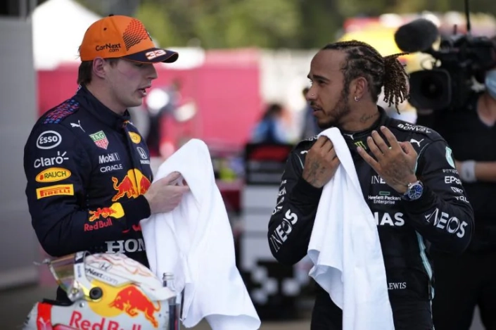 penalita-Lewis-Hamilton-griglia-di-partenza-prossimo-GP-lotta-titolo-Mondiale-Formula-1-2021-Mercedes-Red-Bull-Max-Verstappen-cambio-power-unit-Messico-768×511